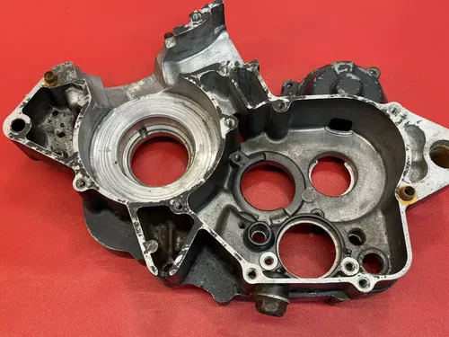 1990 Honda CR125R CR125 CR 125 125R Right Side Crankcase Engine Case Half