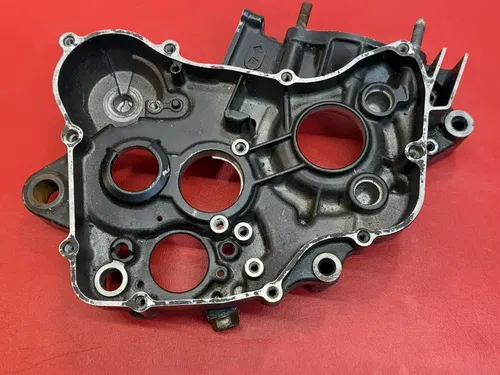 1990 Honda CR125R CR125 CR 125 125R Right Side Crankcase Engine Case Half