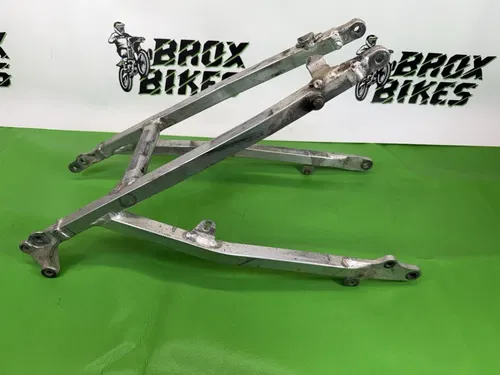 2011 10-11 KX250F KX 250F OEM Subframe Rear Chassis Seat Rail Support Bracket