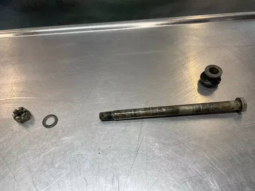 1989 Yamaha XT350 XT 350 Front wheel axle and spacer