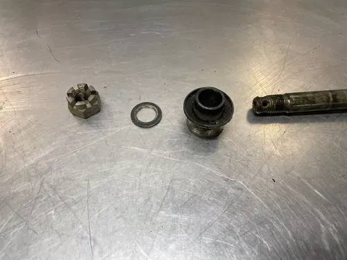 1989 Yamaha XT350 XT 350 Front wheel axle and spacer