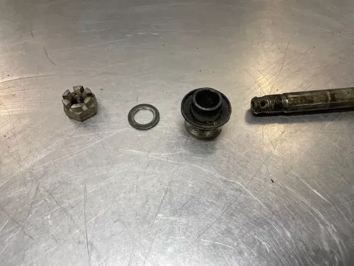 1989 Yamaha XT350 XT 350 Front wheel axle and spacer