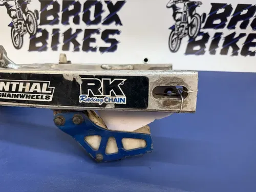 2007 02-18 Yamaha YZ85 YZ 85 / OEM Nice SWINGARM SWING ARM