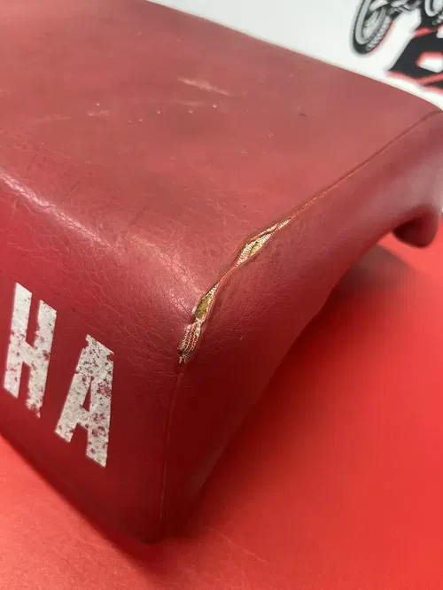 1985 Yamaha XT350 XT 350 Original OEM Seat