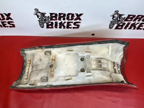 1985 Yamaha XT350 XT 350 Original OEM Seat