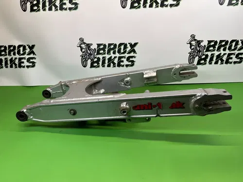 1985 Kawasaki KLR250 KLR 250 Swingarm And Unitrak Linkage Dogbone