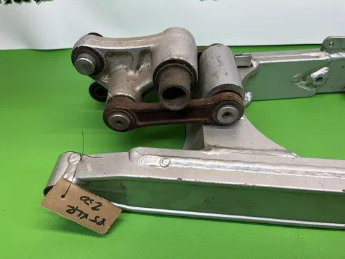 1985 Kawasaki KLR250 KLR 250 Swingarm And Unitrak Linkage Dogbone