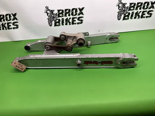 1985 Kawasaki KLR250 KLR 250 Swingarm And Unitrak Linkage Dogbone