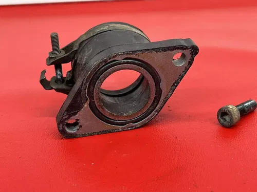 1986 Yamaha XT350 XT 350 Left Side Carburetor Manifold Joint Boot
