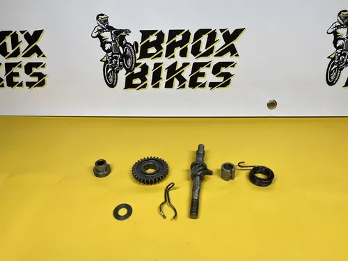 1980 Suzuki RM50 RM 50 Kick Start Starter Kickstarter Shaft Gear Spring