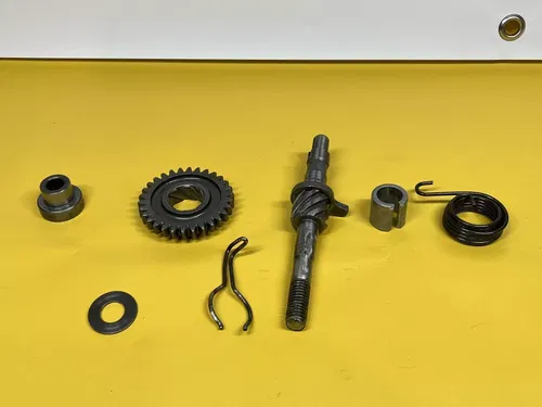 1980 Suzuki RM50 RM 50 Kick Start Starter Kickstarter Shaft Gear Spring