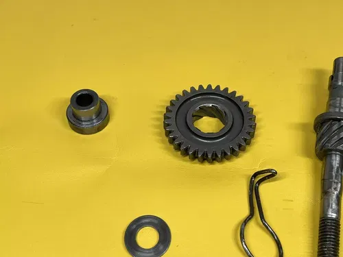 1980 Suzuki RM50 RM 50 Kick Start Starter Kickstarter Shaft Gear Spring