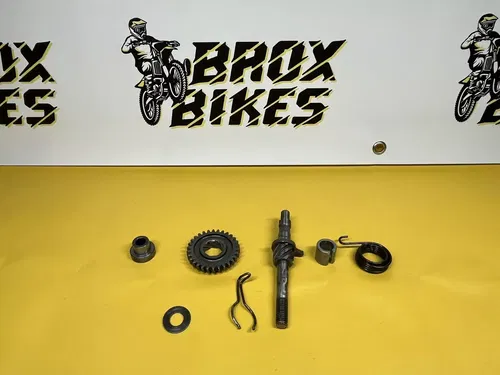 1980 Suzuki RM50 RM 50 Kick Start Starter Kickstarter Shaft Gear Spring