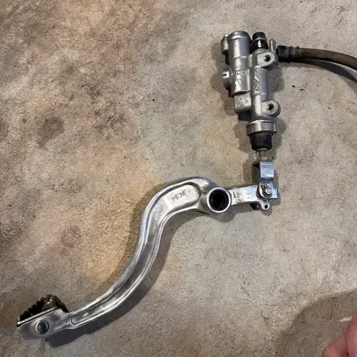 2004 CR 125 Rear Brake System 