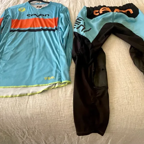 Seven Rival Vanquish- Cyan Jersey And Pants. 