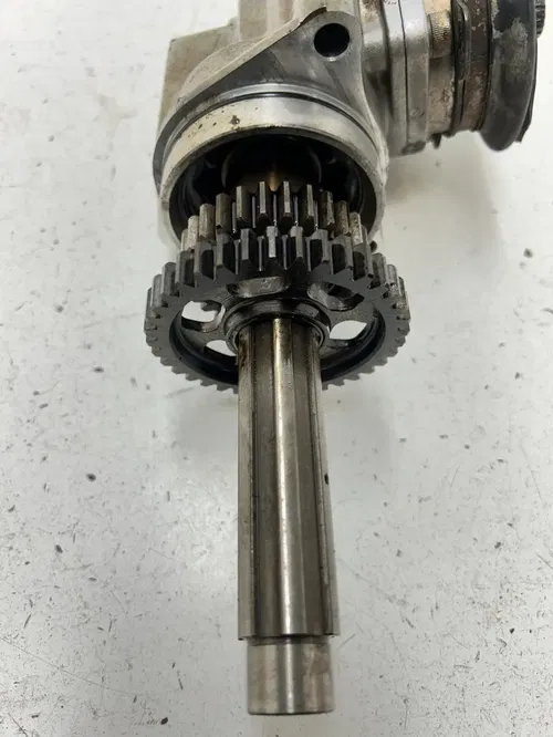 88 1988 Honda Fourtrax 300 TRX300FW 4x4 OEM Output Shaft Drive Bevel Gear Elbow