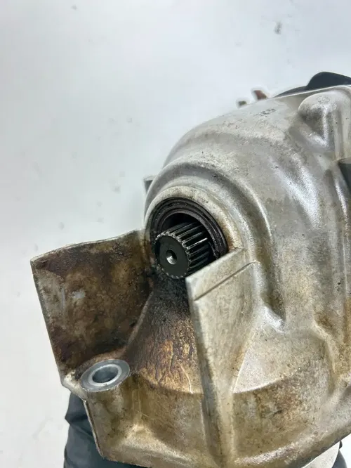 88 1988 Honda Fourtrax 300 TRX300FW 4x4 OEM Output Shaft Drive Bevel Gear Elbow