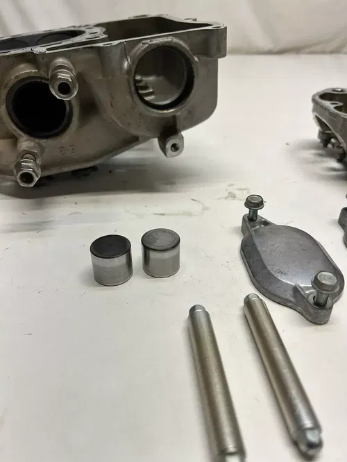 05 2005 Honda Foreman TRX 500 FGA 500fga Cylinder Head Cap Rocker Cup Pushrod
