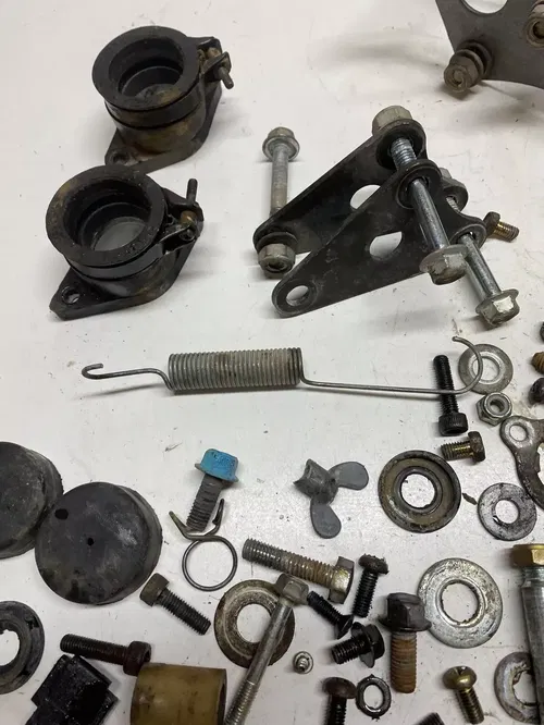 1993 93 Yamaha XT350B xt 350 LOT Bolts Hardware Boot Line Spring Engine Mount