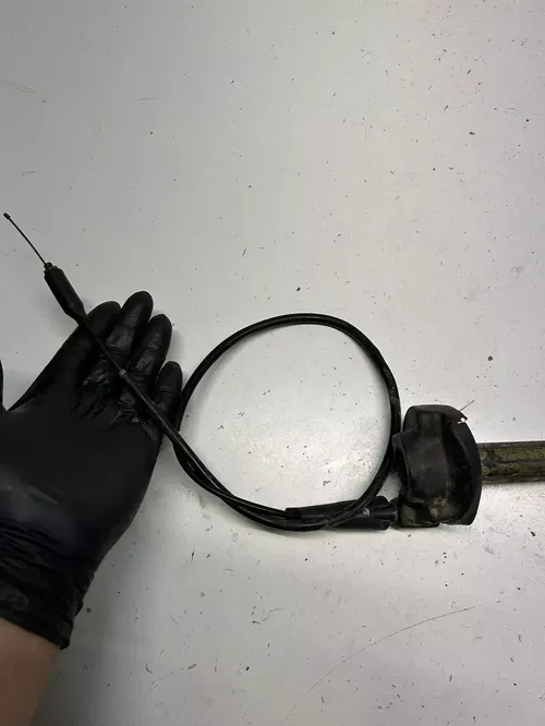 2002 02 Kawasaki KX65 Kx 65 -A OEM Throttle Cable Mount Perch Tube Assembly