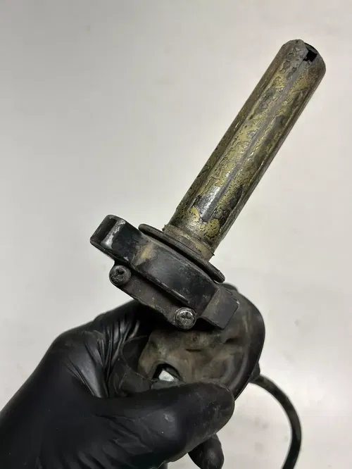 2002 02 Kawasaki KX65 Kx 65 -A OEM Throttle Cable Mount Perch Tube Assembly