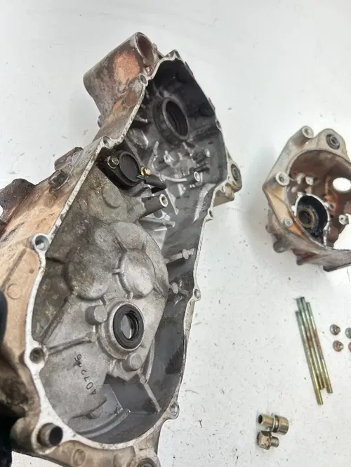 05 2005 Polaris Predator 90 2 Stroke OEM GOOD Case Cases Crankcase Engine Motor