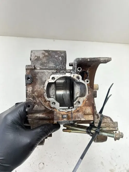 05 2005 Polaris Predator 90 2 Stroke OEM GOOD Case Cases Crankcase Engine Motor