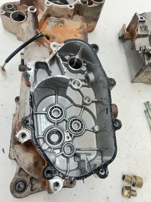 05 2005 Polaris Predator 90 2 Stroke OEM GOOD Case Cases Crankcase Engine Motor