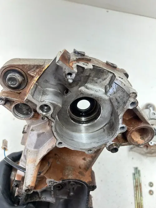 05 2005 Polaris Predator 90 2 Stroke OEM GOOD Case Cases Crankcase Engine Motor