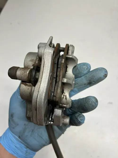 2005 05 Honda CRF450R crf 450r GOOD! Front Brake Caliper Master Line BREAKAWAY