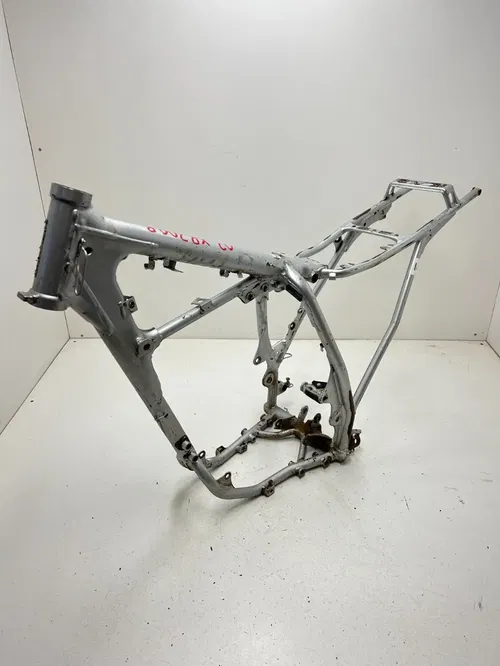 2002 02 Honda Xr200r xr 200 r  Main Frame Body Assembly Chassis BOS! READ