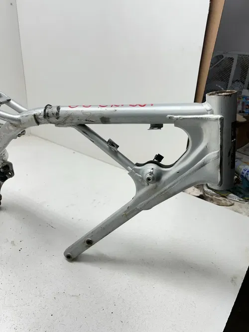 2006 06 Honda Crf80f CRF 80 F OEM Main Frame Body Assembly Chassis BOS! READ