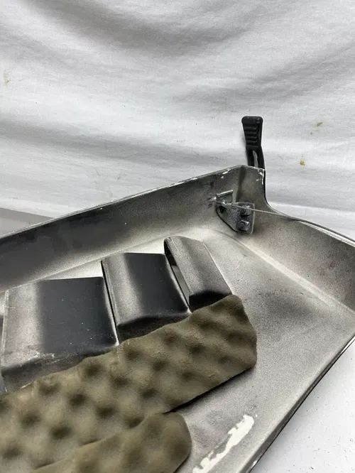 1985 85 YAMAHA PHAZER 480 PZ480 EJ OEM Hood Nose Cone Hinge Plastic Fender Front