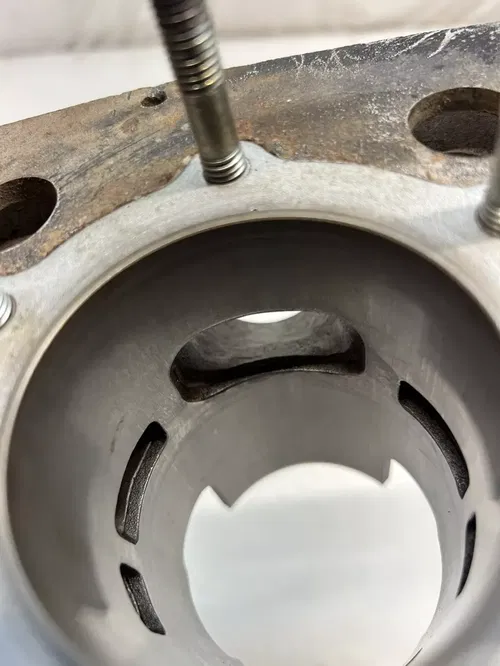1979 79 YAMAHA IT 175 It175 OEM DECENT! 66.7mm Bore Cylinder Jug Head READ DESCR