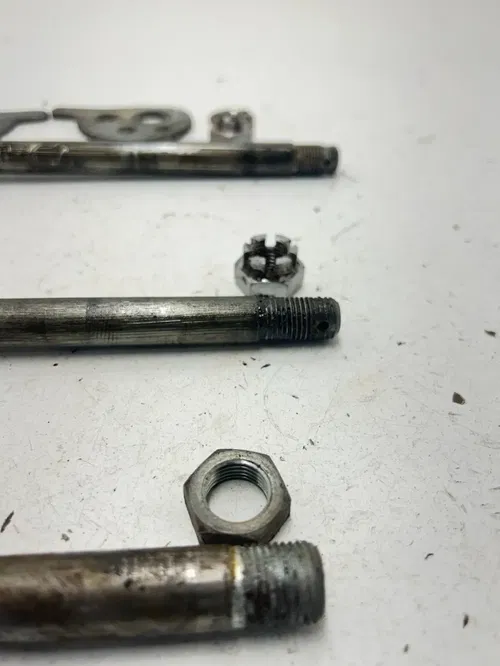 77 1977 Yamaha IT175 it 175 1w2-007110 OEM Axles Swing Arm Front Rear Pivot Bolt