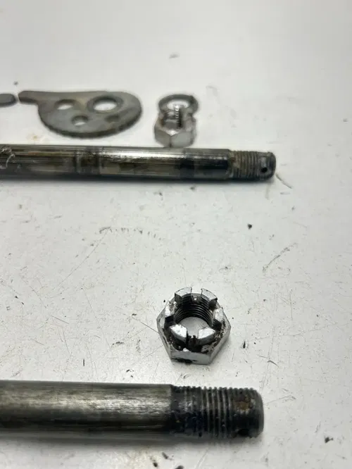 77 1977 Yamaha IT175 it 175 1w2-007110 OEM Axles Swing Arm Front Rear Pivot Bolt