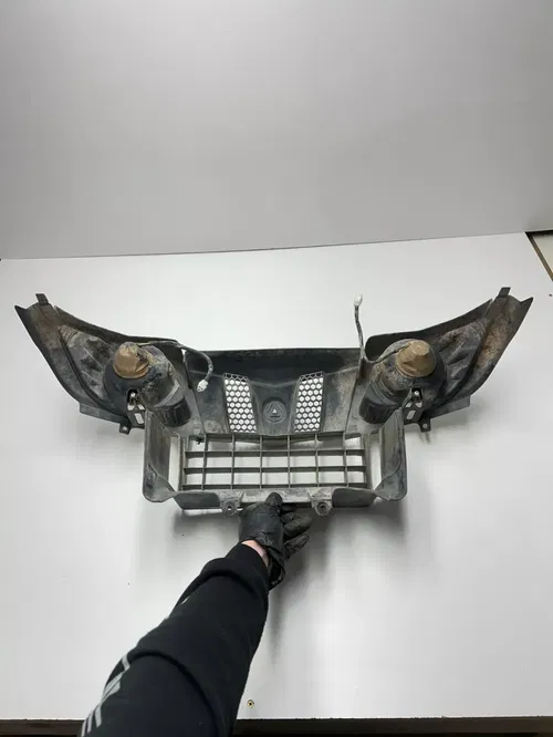 05 2005 Yamaha Kodiak 450 IRS 4x4 OEM Grill Grille Bumper Head Light Lights