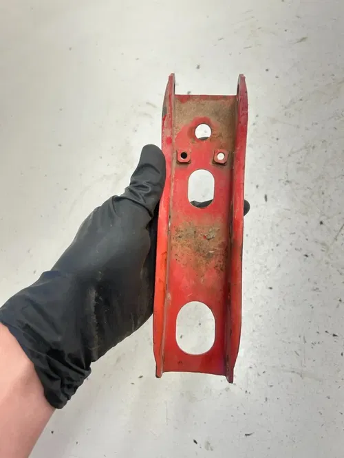 82 1982 Honda XR500R Xr 500 r OEM GOOD! Engine Motor Mount Support Cradle Guard