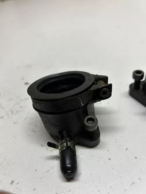 2001 01 Yamaha raptor 660 intake boot rubber mount free ship
