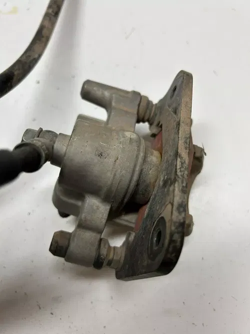 01 Yamaha Kodiak 400 4x4 YFM400 GOOD! Rear Back Brake Caliper Master Line Spring