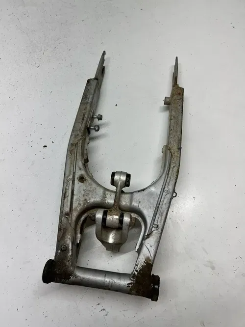 1983 83 Honda XR500R Xr 500 R xr OEM LOT Swingarm Swing Arm Linkage Dog Bone
