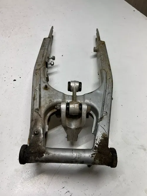 1983 83 Honda XR500R Xr 500 R xr OEM LOT Swingarm Swing Arm Linkage Dog Bone