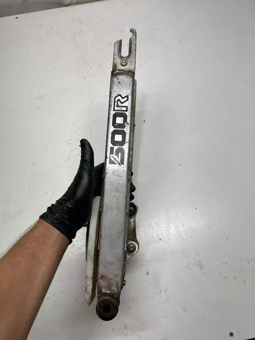 1983 83 Honda XR500R Xr 500 R xr OEM LOT Swingarm Swing Arm Linkage Dog Bone