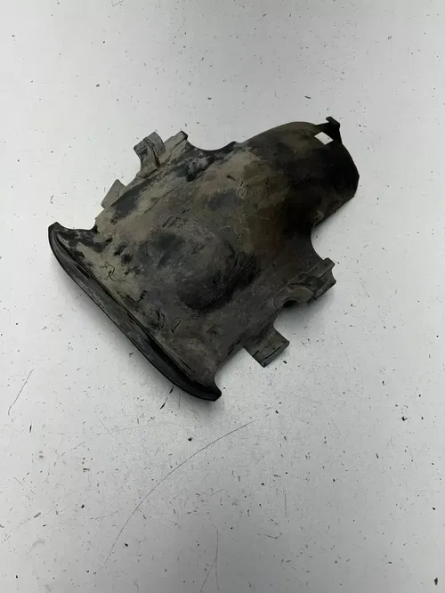 1979 79 Honda XR500 Xr 500 OEM Inner Fender Mud Guard Plastic Mount Shroud