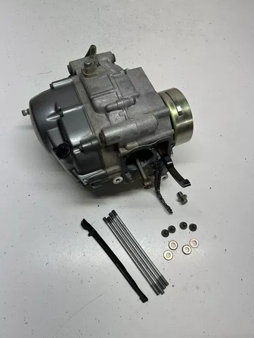 2004 04 YAMAHA TTR 90 ES ttr90 es OEM GOOD! Engine Motor Crank Case Trans Clutch