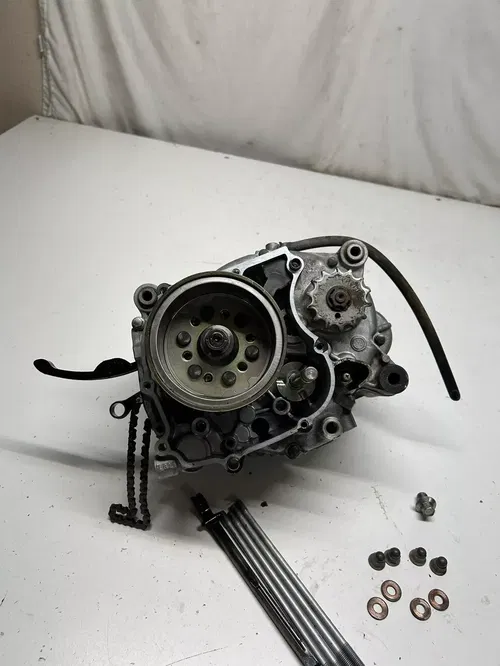 2004 04 YAMAHA TTR 90 ES ttr90 es OEM GOOD! Engine Motor Crank Case Trans Clutch