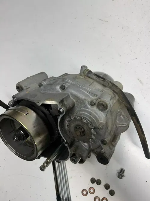 2004 04 YAMAHA TTR 90 ES ttr90 es OEM GOOD! Engine Motor Crank Case Trans Clutch
