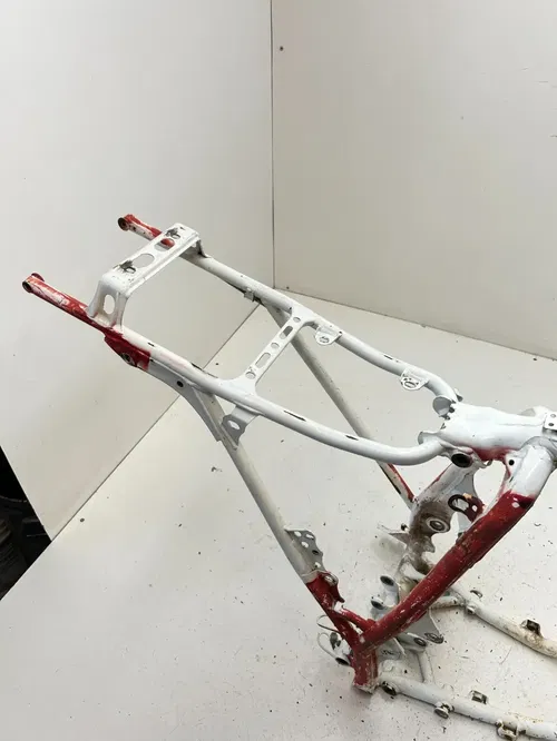 1996 96 Honda XR200R Xr 200 r OEM Main Frame Body Assembly Chassis BOS! READ