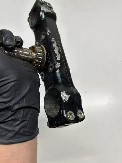 1984 84 Husqvarna Wr400 WR 400 OEM Lower Triple Clamp Tree Post Nut Free Ship