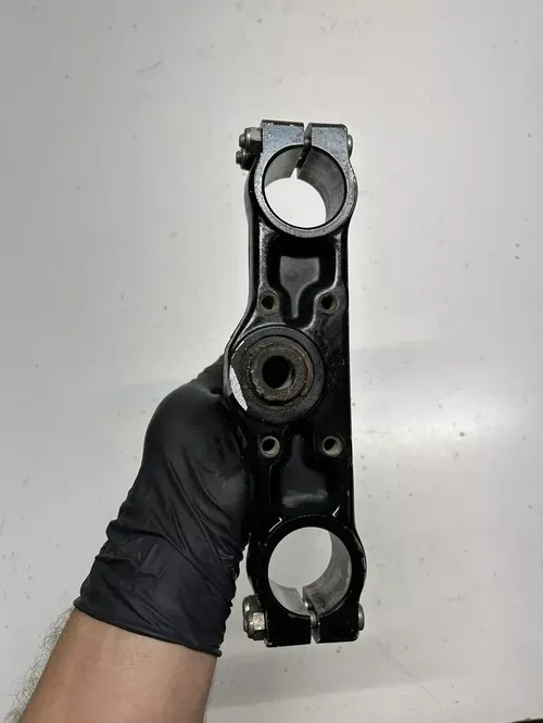 1984 84 Husqvarna Wr400 WR 400 OEM Lower Triple Clamp Tree Post Nut Free Ship